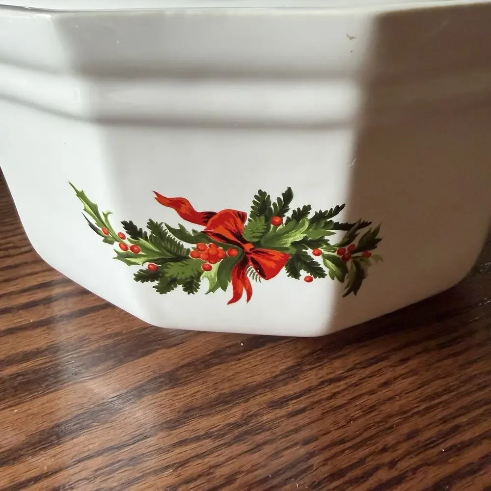 Vtg Pfaltzgraff Christmas Heritage 1.75 Qt Round Covered Casserole Lid‎ 8